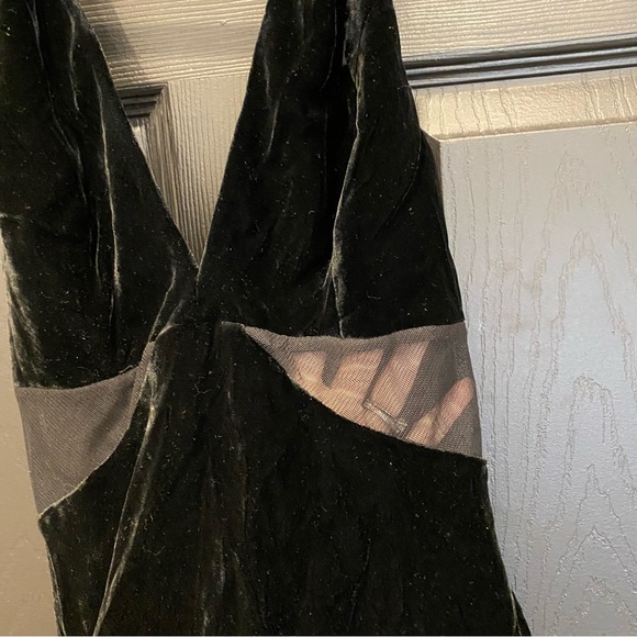 Marciano velvet halter top with mesh cutouts - Picture 4 of 5